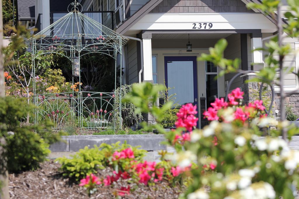 Brookside Inn Boutique Hotel أبوتسفورد المظهر الخارجي الصورة