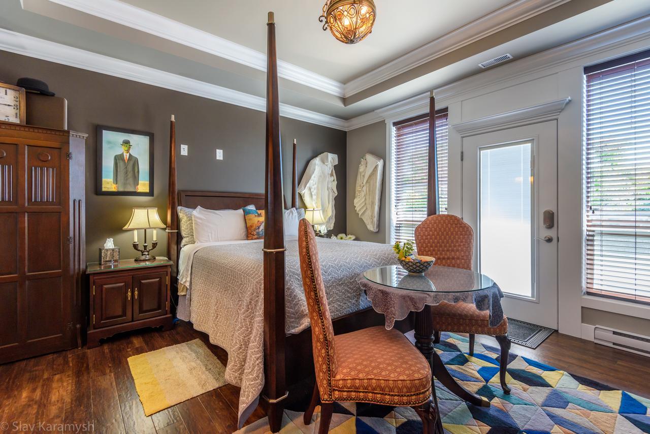 Brookside Inn Boutique Hotel أبوتسفورد المظهر الخارجي الصورة